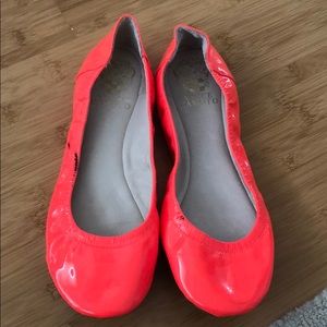 NWOT bright pink Vince camuto flats